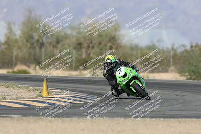 media/Nov-16-2025-Race Pace (Sun) [[8c5fa54630]]/Verified Riders/2-Turn 7 (945am)/